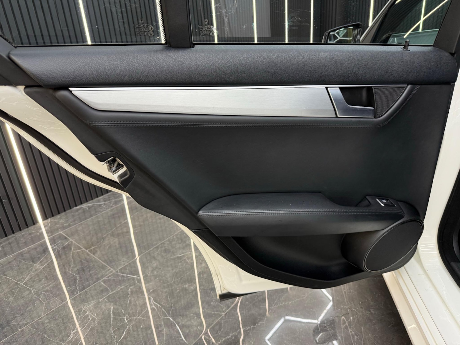 Used Mercedes-Benz C Class 2013 for sale - 76692935: Photo 22