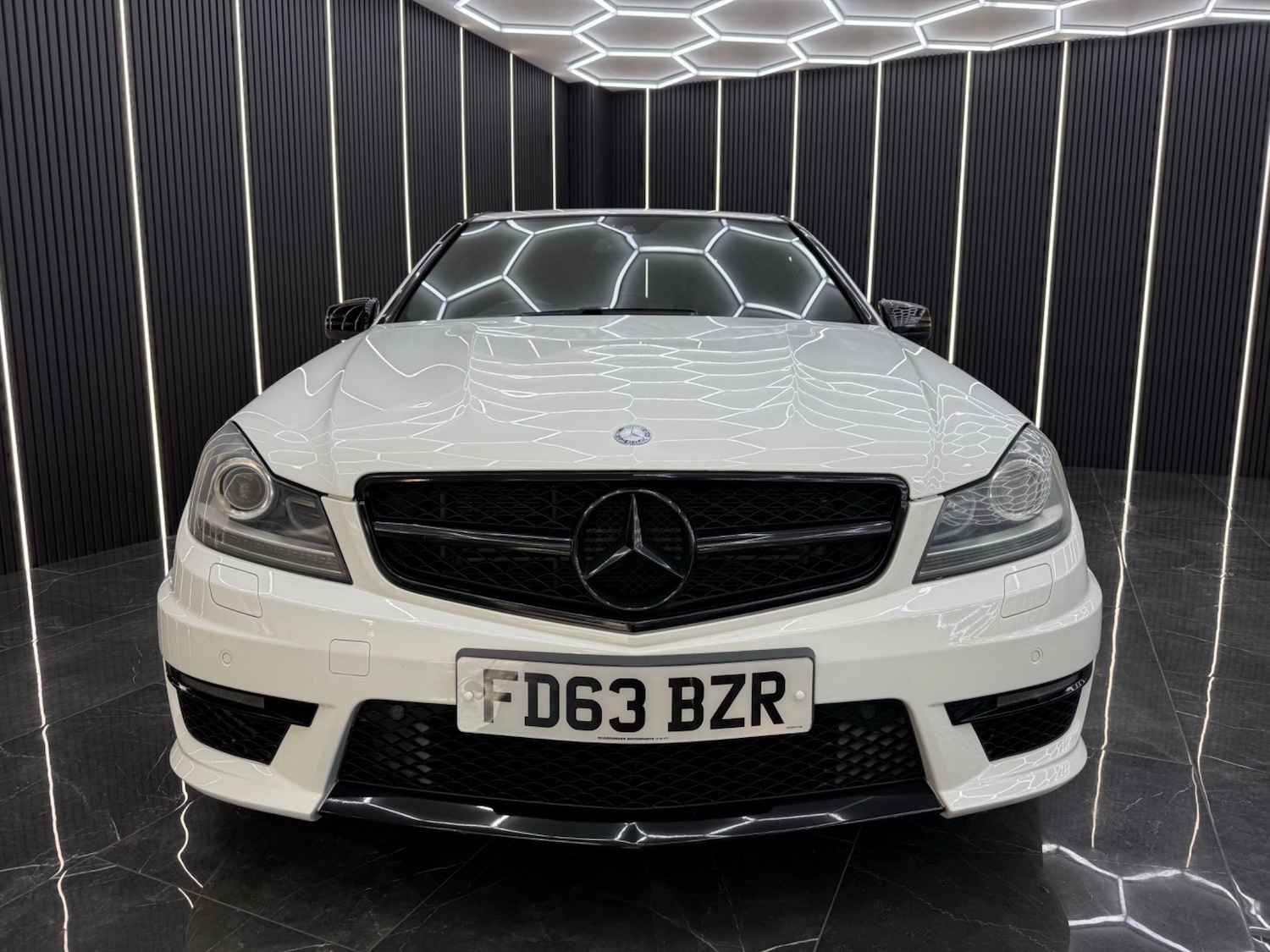 Used Mercedes-Benz C Class 2013 for sale - 76692935: Photo 7