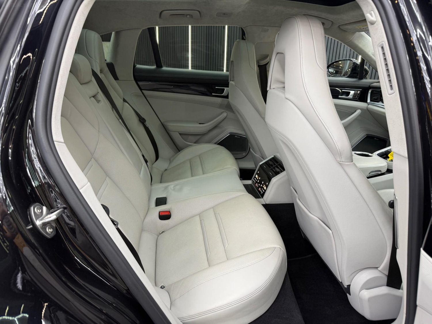 Used Porsche Panamera 2018 for sale - 77701413: Photo 15