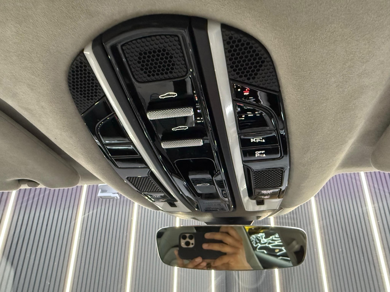 Used Porsche Panamera 2018 for sale - 77701413: Photo 25