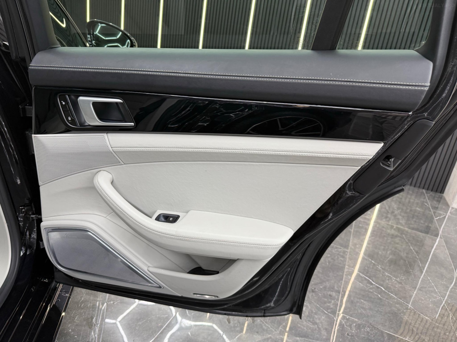 Used Porsche Panamera 2018 for sale - 77701413: Photo 38