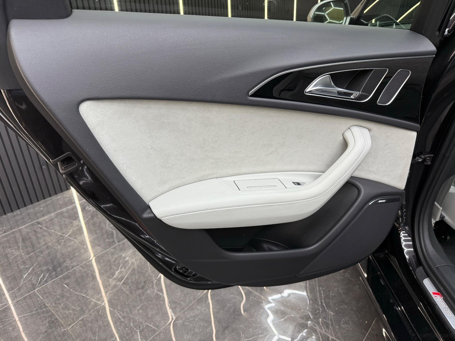 Used Audi RS6 2016 for sale - 76692930: Photo 43