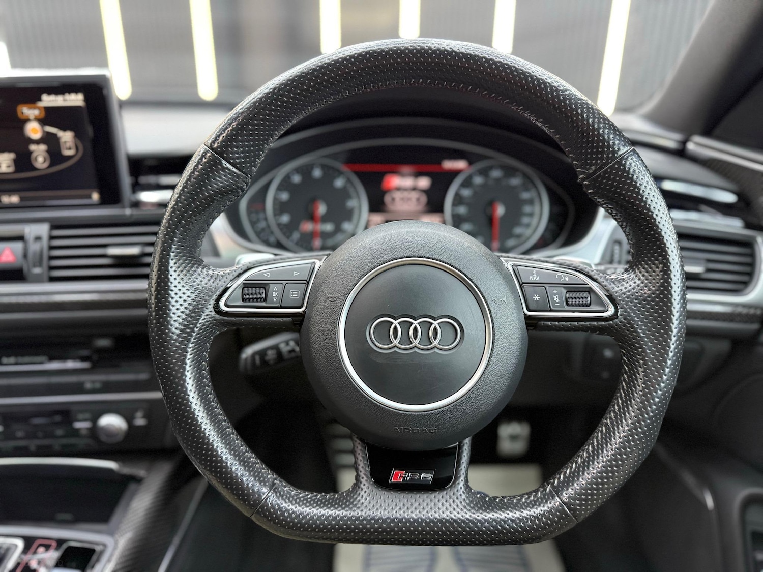 Used Audi RS6 2015 for sale - 76960334: Photo 10