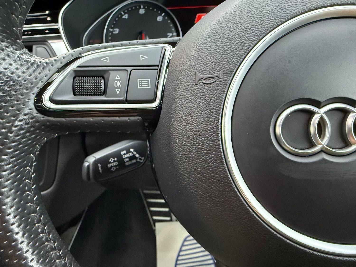 Used Audi RS6 2015 for sale - 76960334: Photo 11