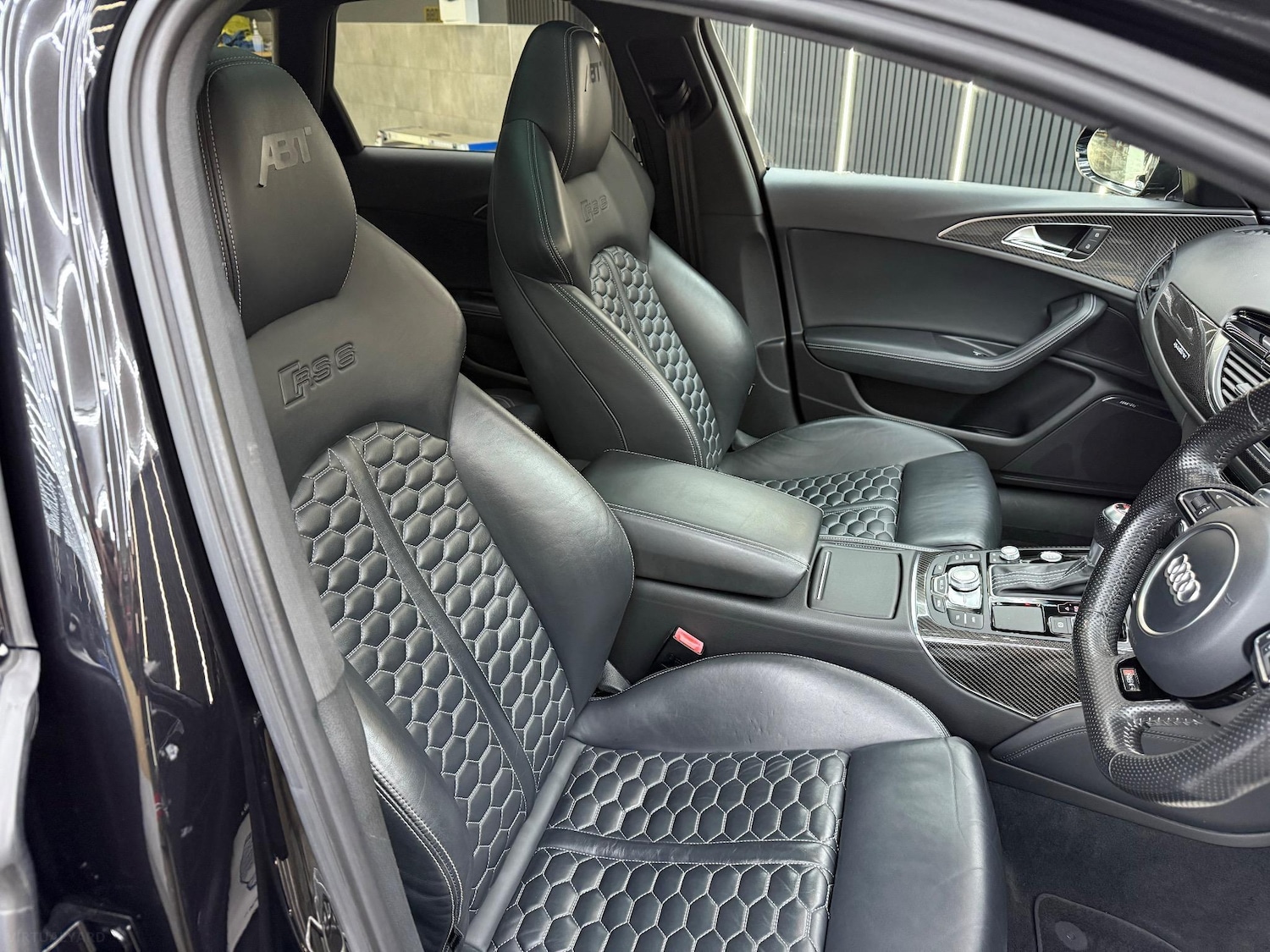 Used Audi RS6 2015 for sale - 76960334: Photo 19