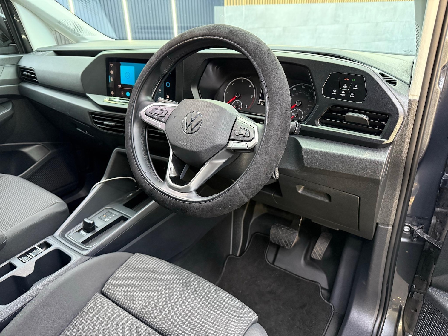 Used Volkswagen Caddy 2023 for sale - 76692920: Photo 3