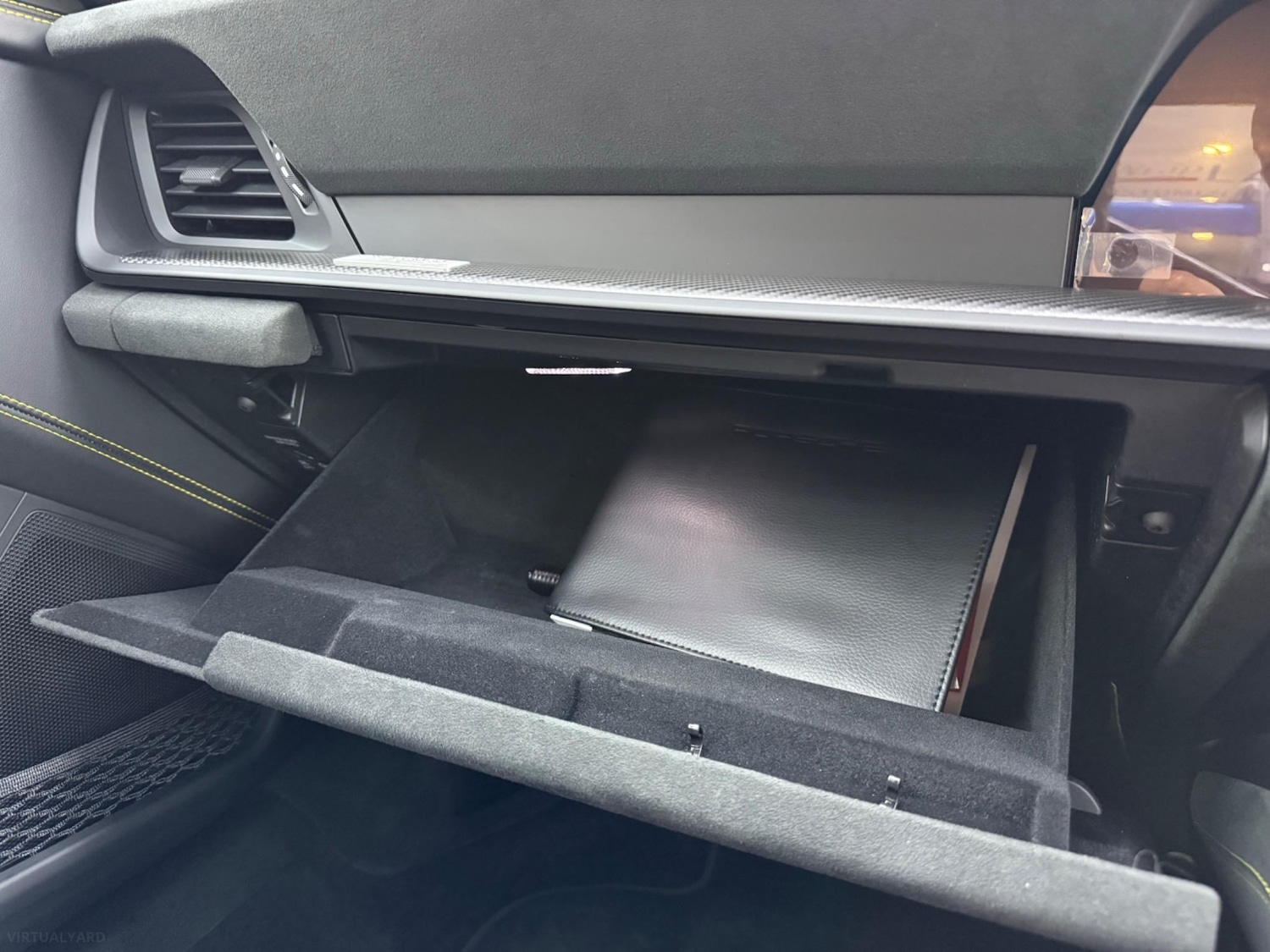 Used Porsche 911 2023 for sale - 77760914: Photo 17