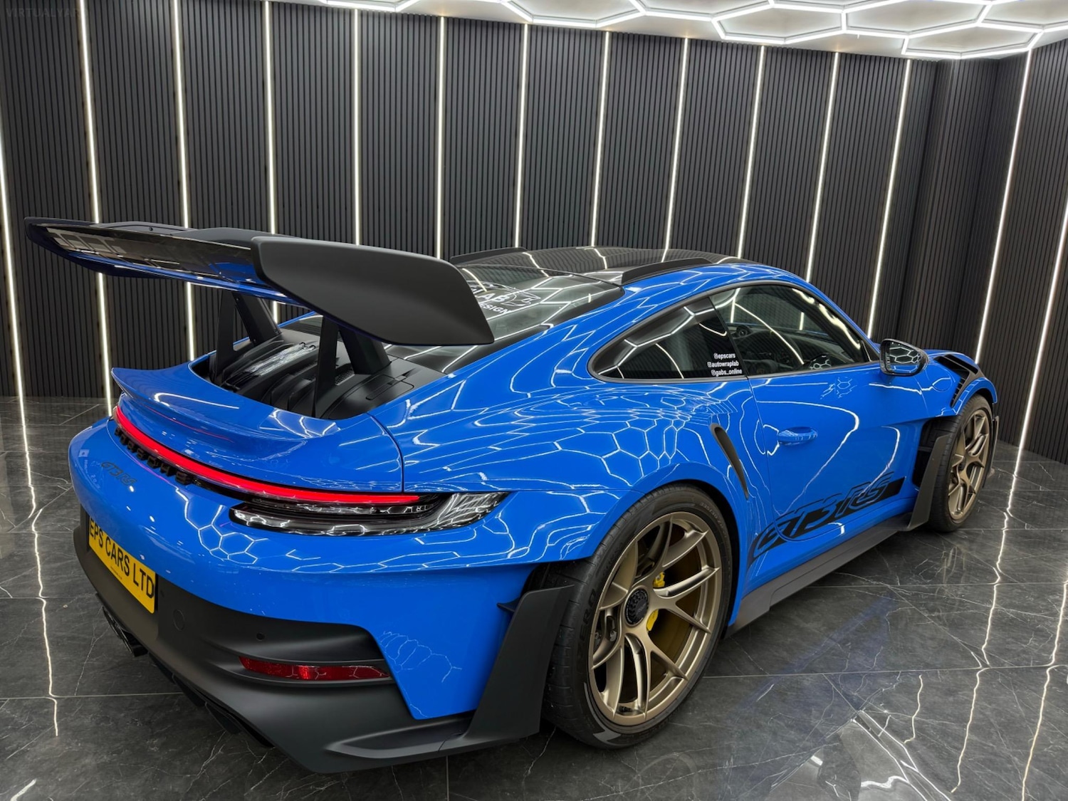 Used Porsche 911 2023 for sale - 77760914: Photo 2