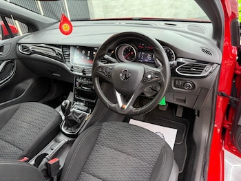 Used Vauxhall Astra 2017 for sale - 76692938: Photo