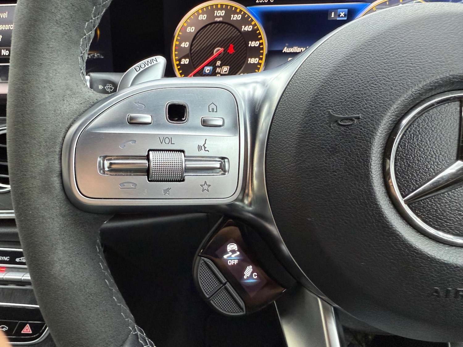 Used Mercedes-Benz E Class 2020 for sale - 76957080: Photo 11