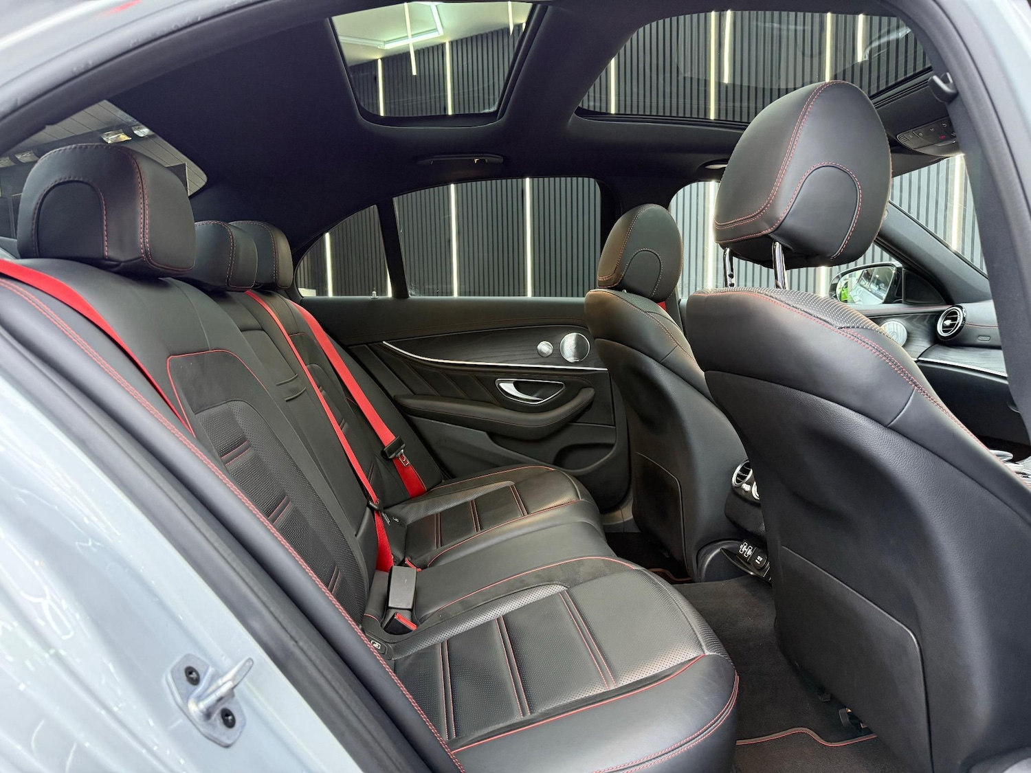 Used Mercedes-Benz E Class 2019 for sale - 76692923: Photo 16