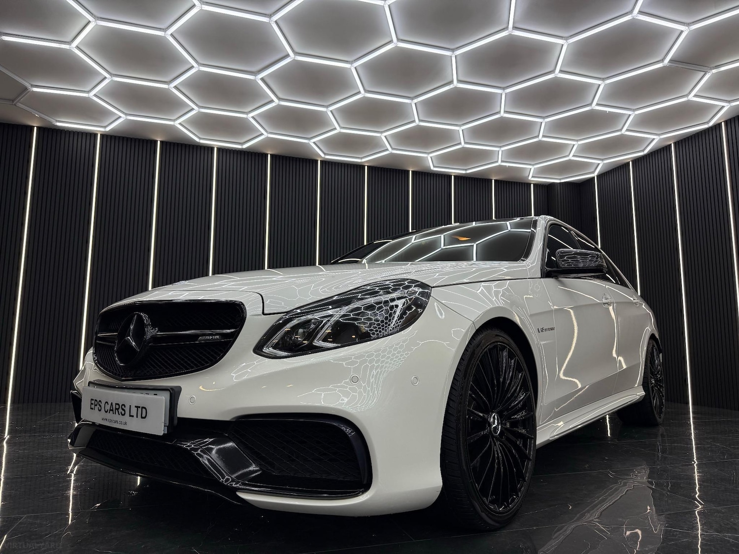 Used Mercedes-Benz E Class 2015 for sale - 76692917: Photo 10