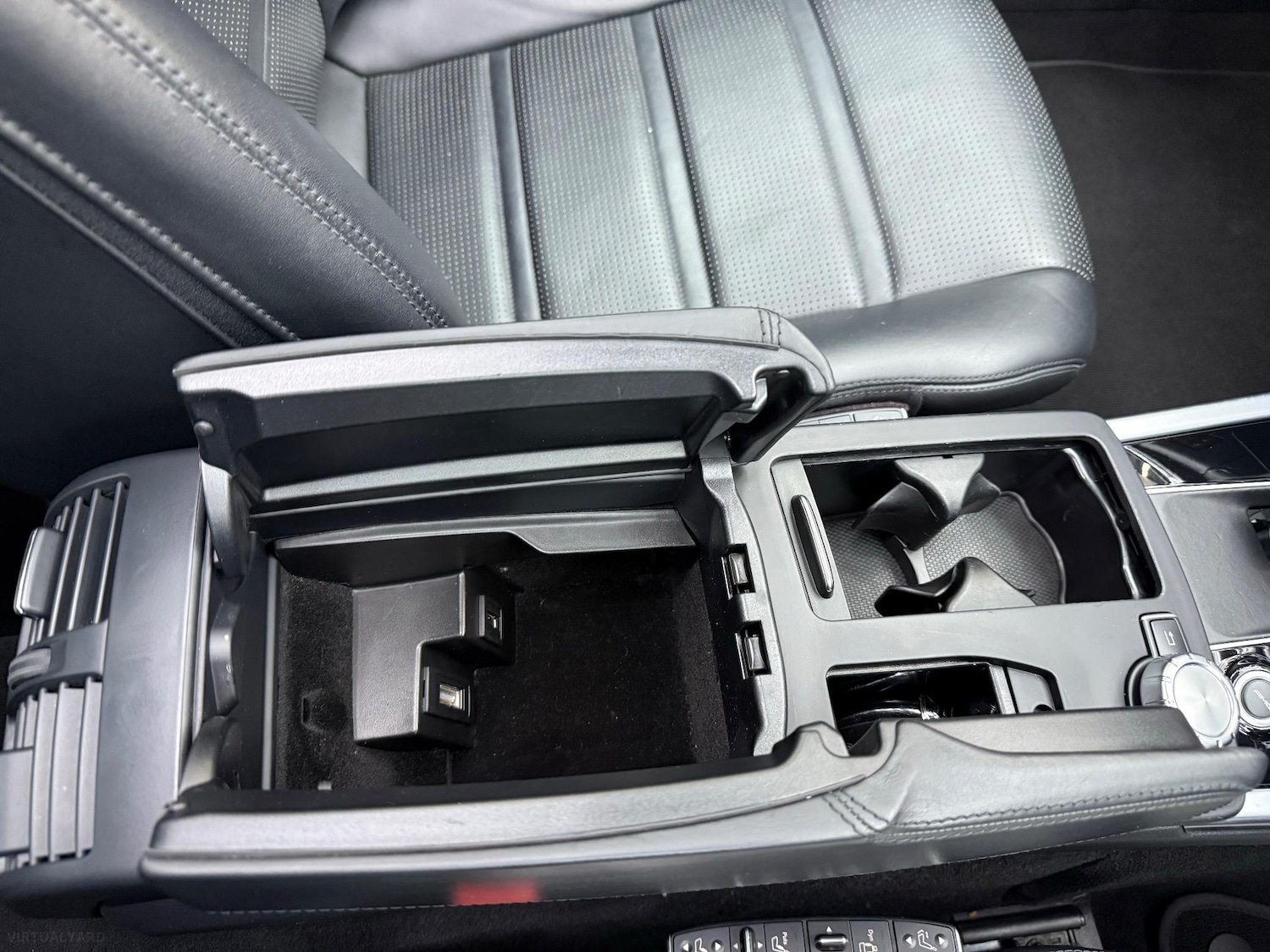 Used Mercedes-Benz E Class 2015 for sale - 76692917: Photo 23