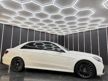 Used Mercedes-Benz E Class 2015 for sale - 76692917: Photo