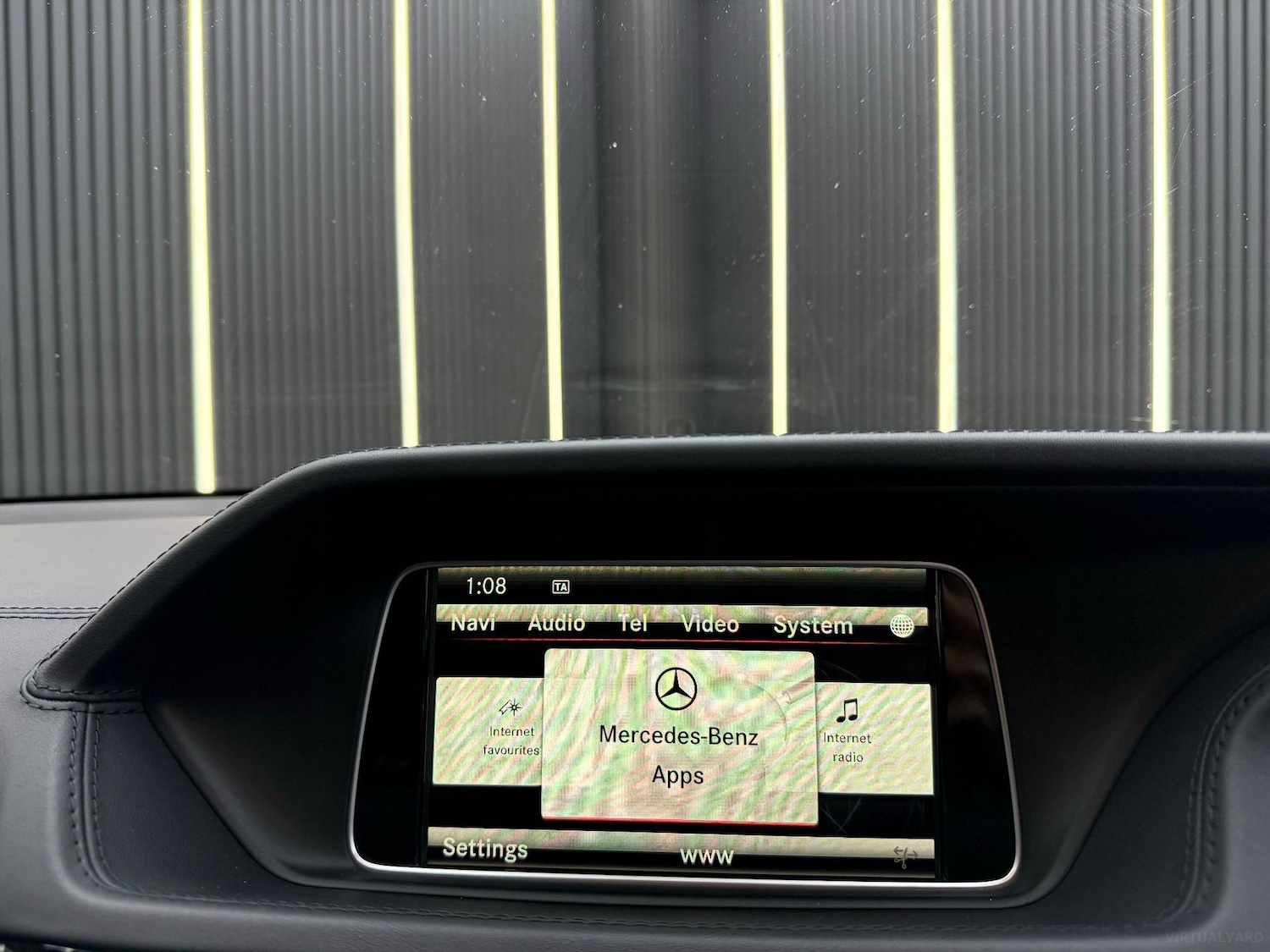 Used Mercedes-Benz E Class 2015 for sale - 76692917: Photo 33