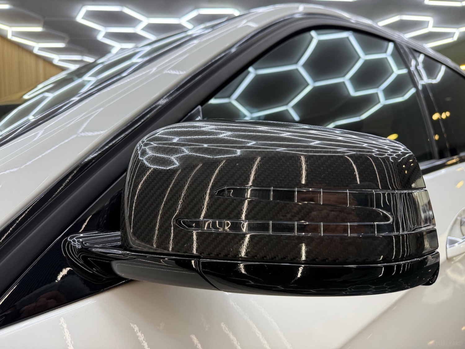 Used Mercedes-Benz E Class 2015 for sale - 76692917: Photo 36