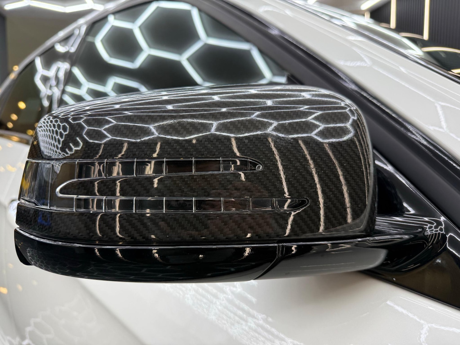 Used Mercedes-Benz E Class 2015 for sale - 76692917: Photo 37