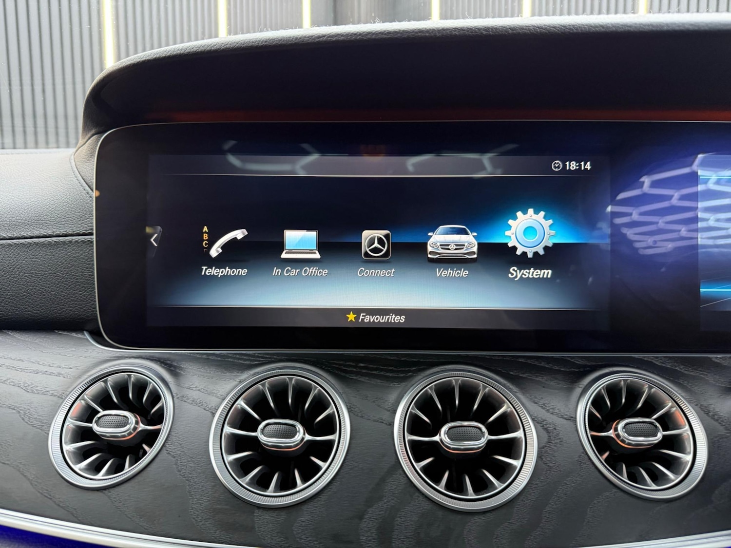 Used Mercedes-Benz E Class 2019 for sale - 76692921: Photo 21