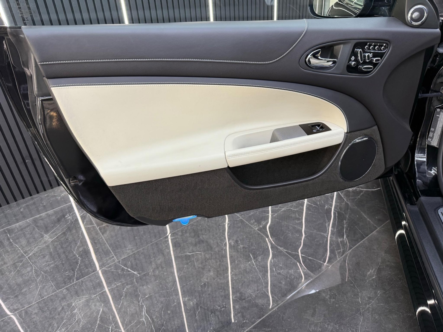 Used Jaguar XK 2014 for sale - 76957086: Photo 31