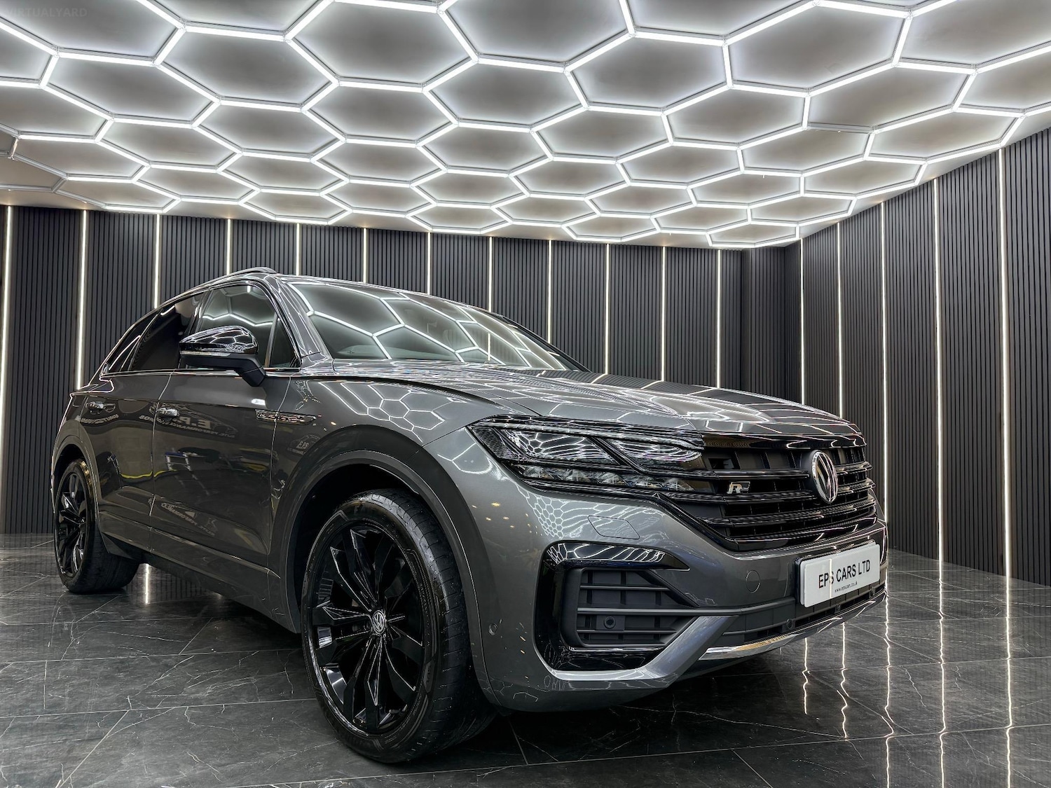 Used Volkswagen Touareg 2020 for sale - 76960331: Photo 1