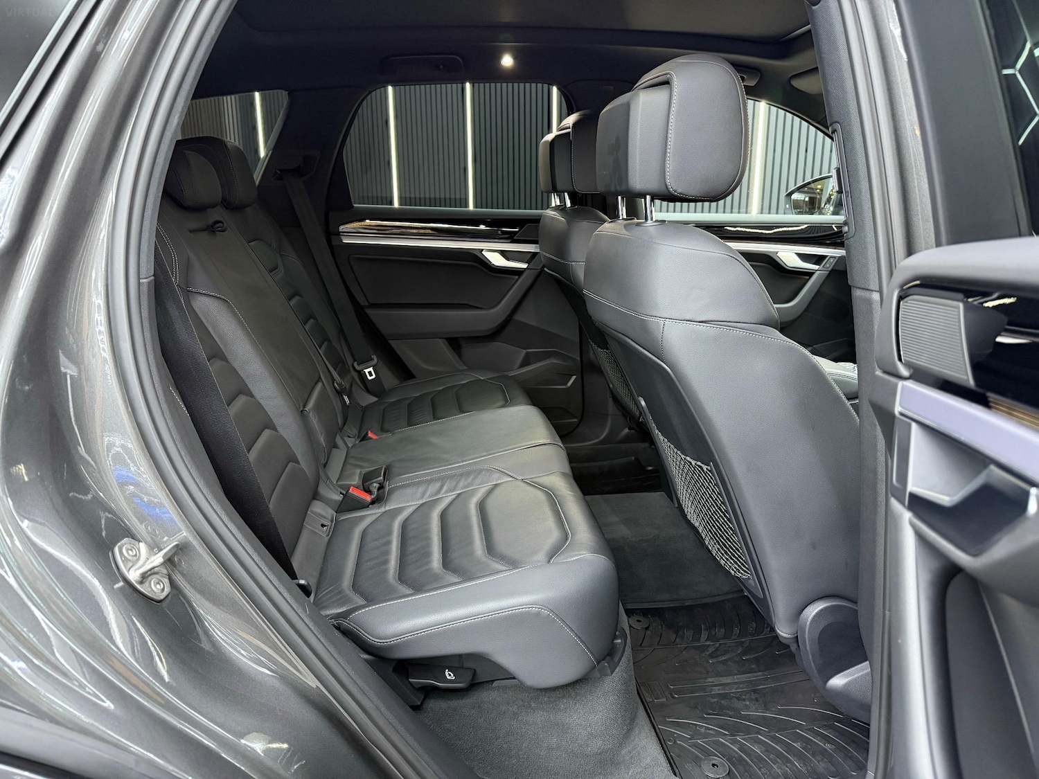 Used Volkswagen Touareg 2020 for sale - 76960331: Photo 19