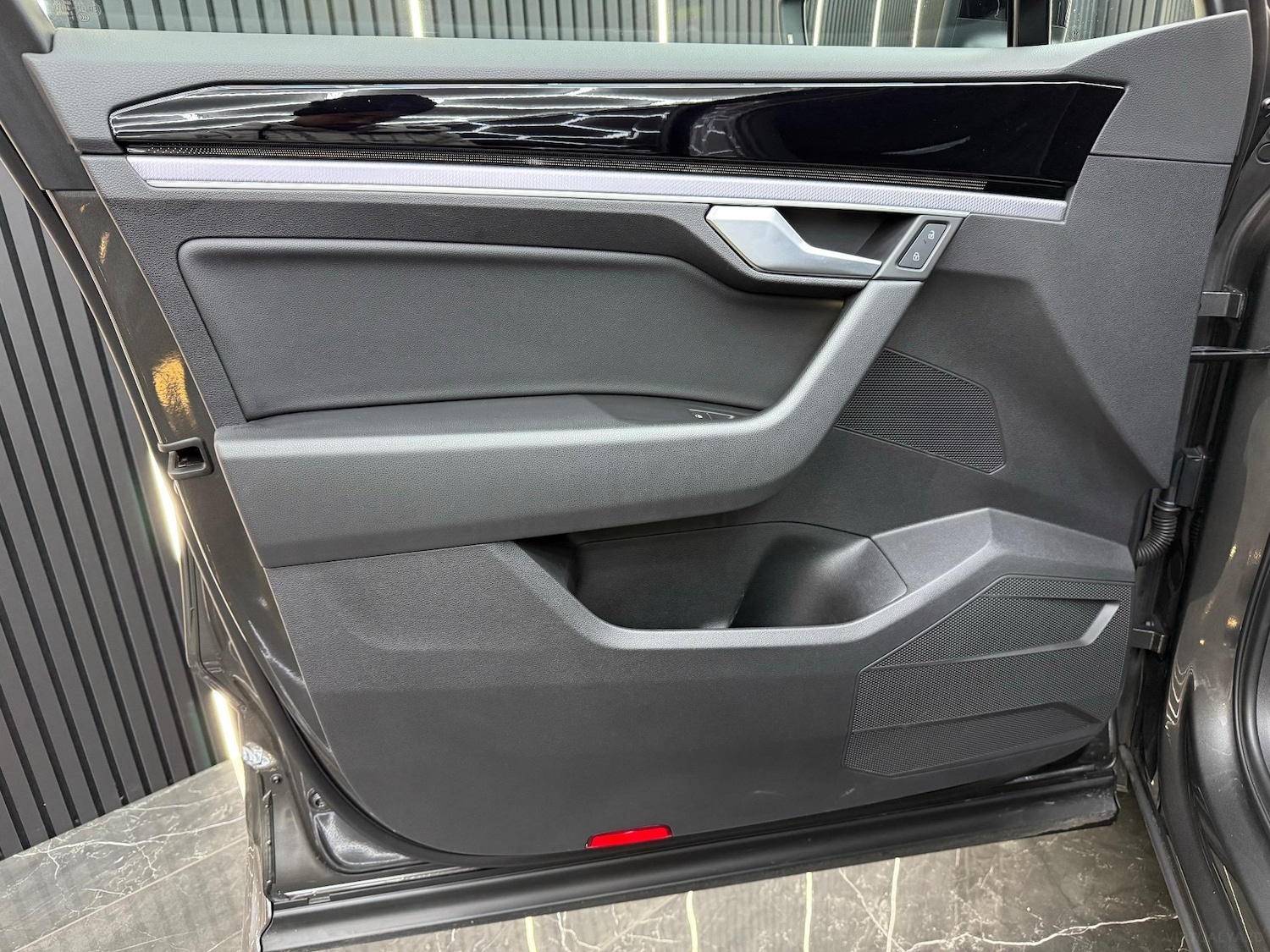 Used Volkswagen Touareg 2020 for sale - 76960331: Photo 44