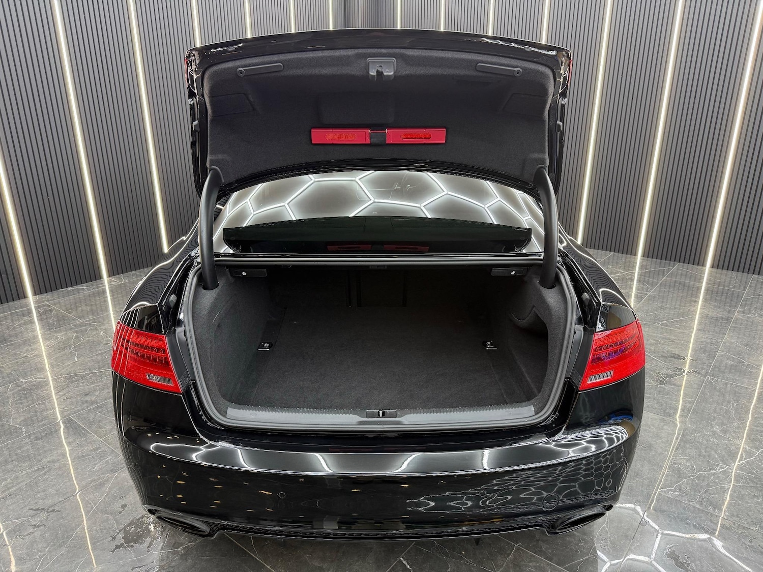 Used Audi RS5 2014 for sale - 76960332: Photo 9