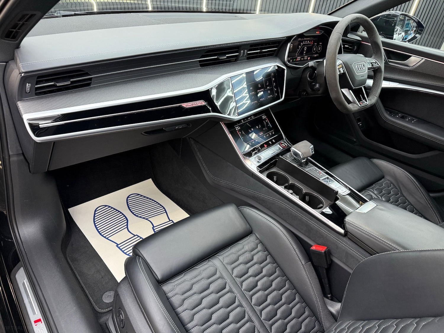 Used Audi RS6 2022 for sale - 76692927: Photo 15