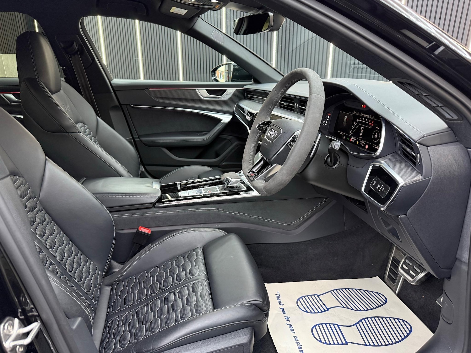 Used Audi RS6 2022 for sale - 76692927: Photo 18