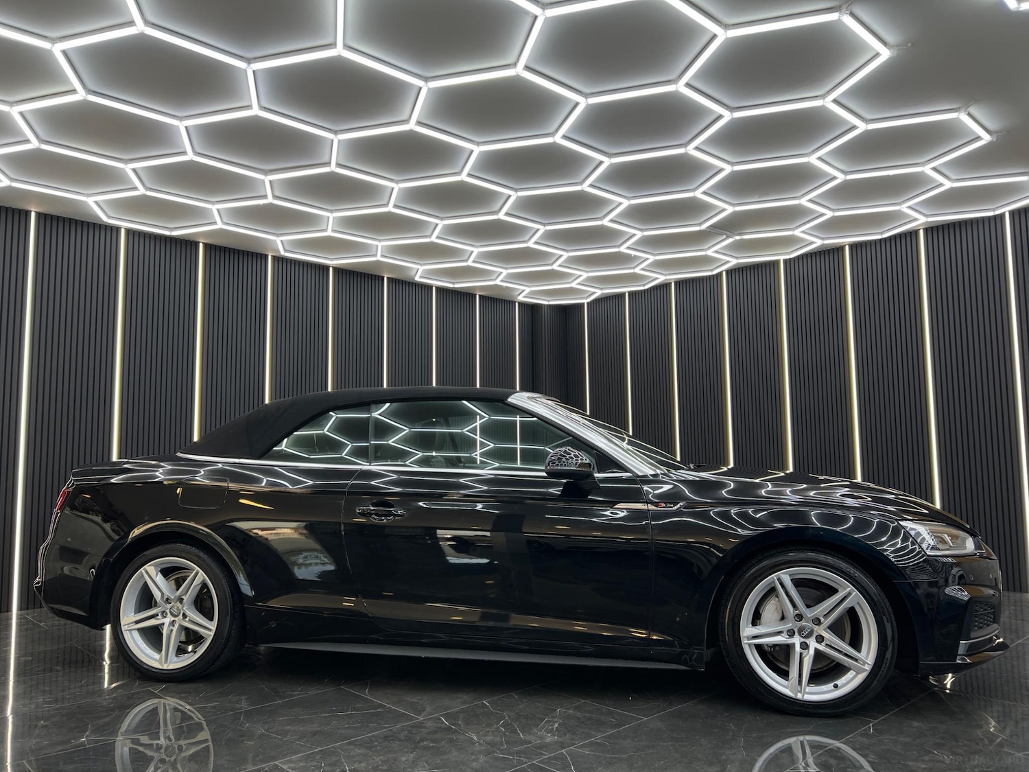 Used Audi A5 2018 for sale - 76692939: Photo 2