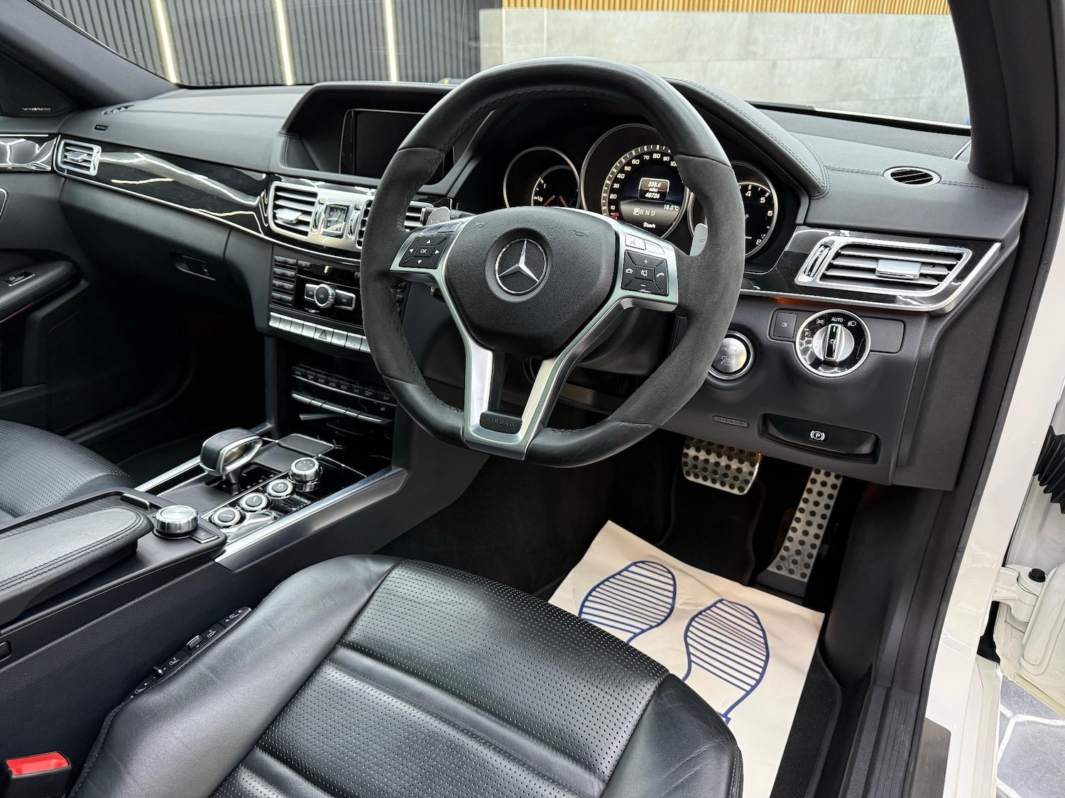 Used Mercedes-Benz E Class 2015 for sale - 76957069: Photo 12