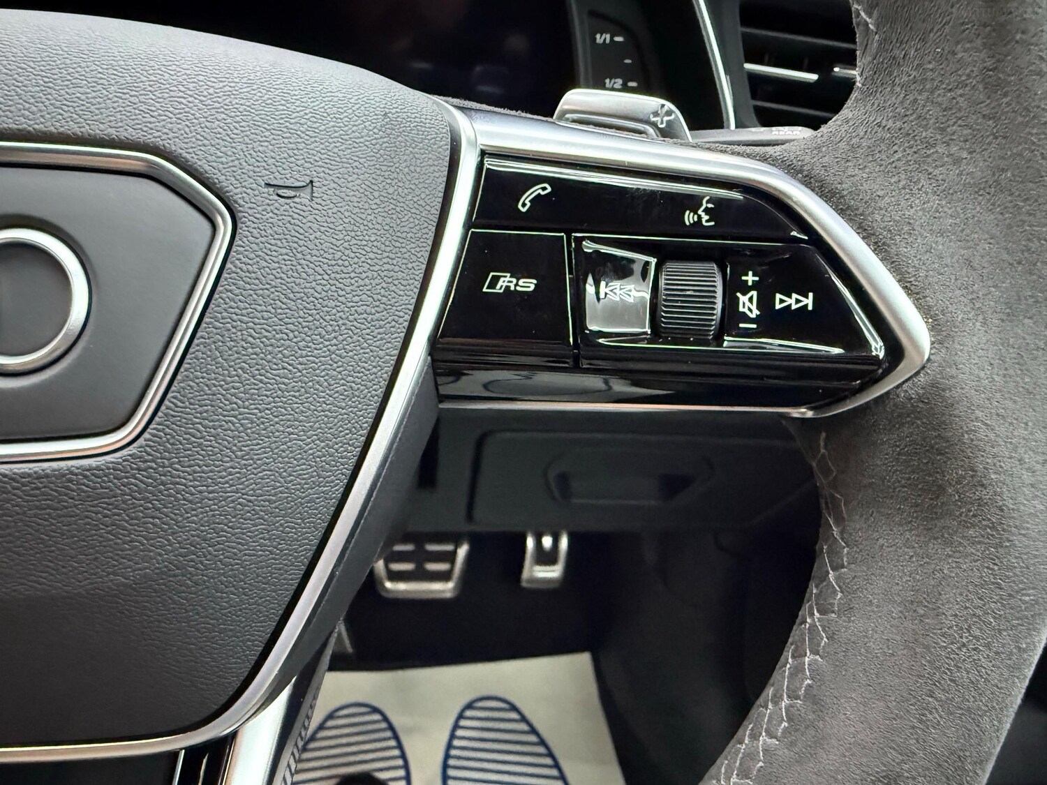 Used Audi RS6 2022 for sale - 76957091: Photo 27