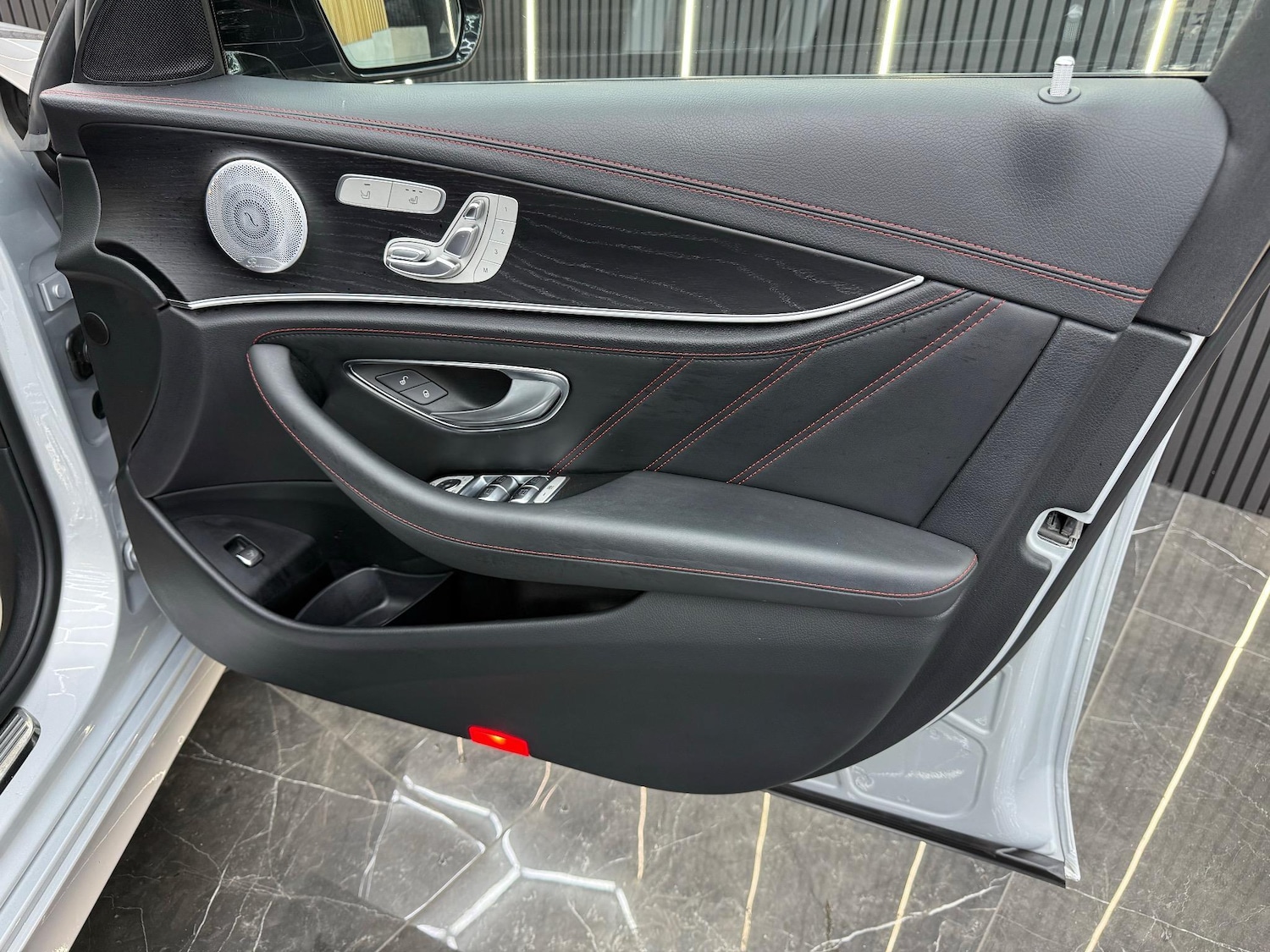 Used Mercedes-Benz E Class 2019 for sale - 76957093: Photo 37