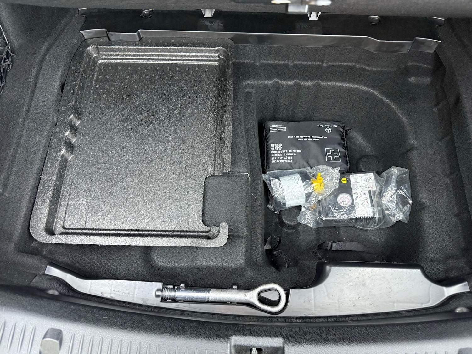 Used Mercedes-Benz E Class 2019 for sale - 76957093: Photo 48