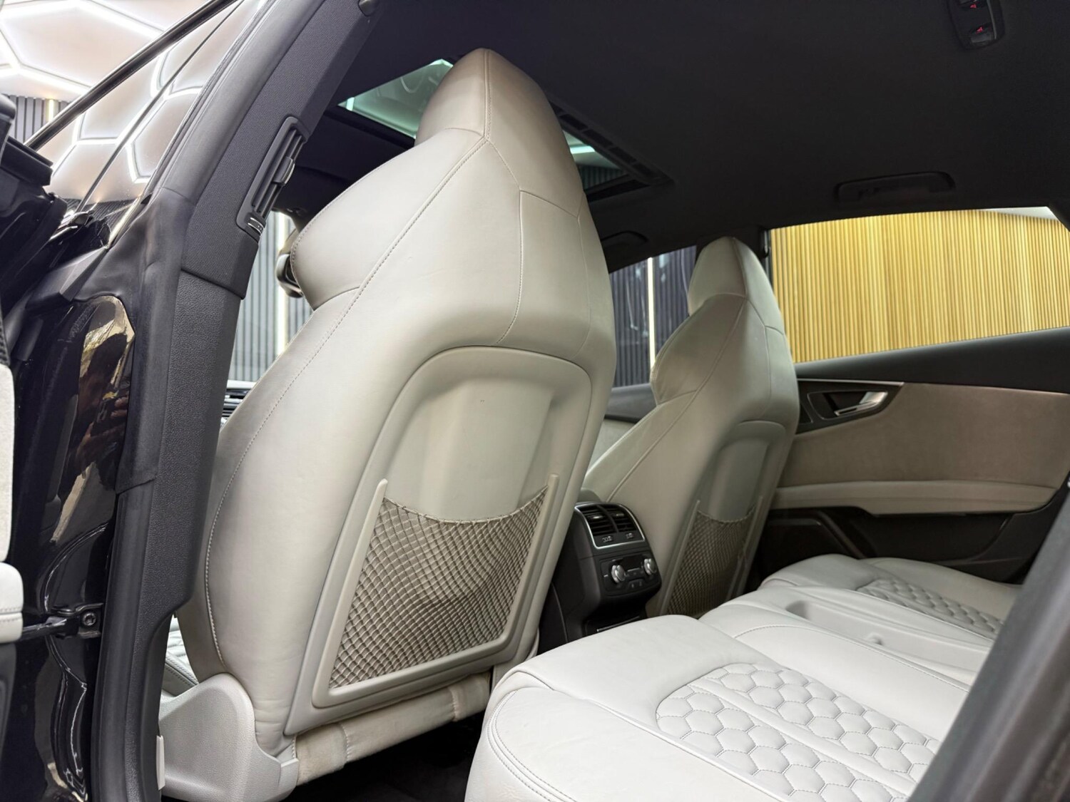 Used Audi RS7 2015 for sale - 78150447: Photo 42