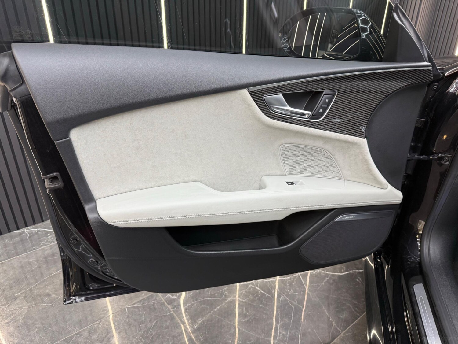 Used Audi RS7 2015 for sale - 78150447: Photo 46