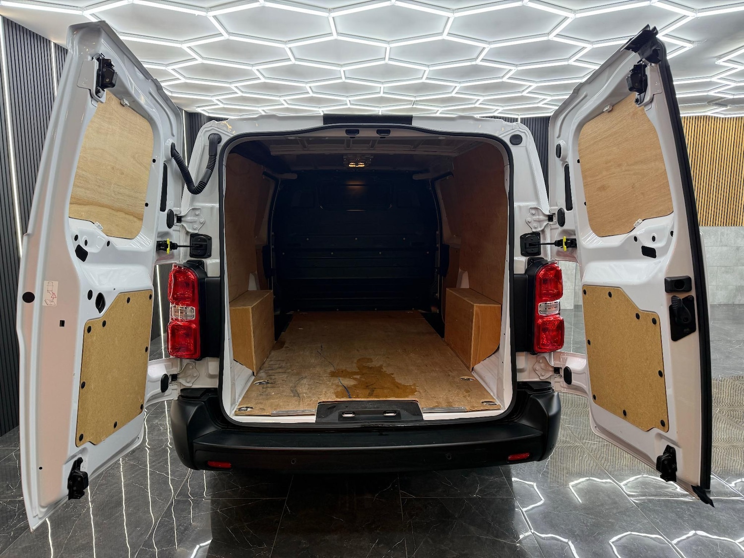 Used Vauxhall Vivaro 2024 for sale - 77296560: Photo 10