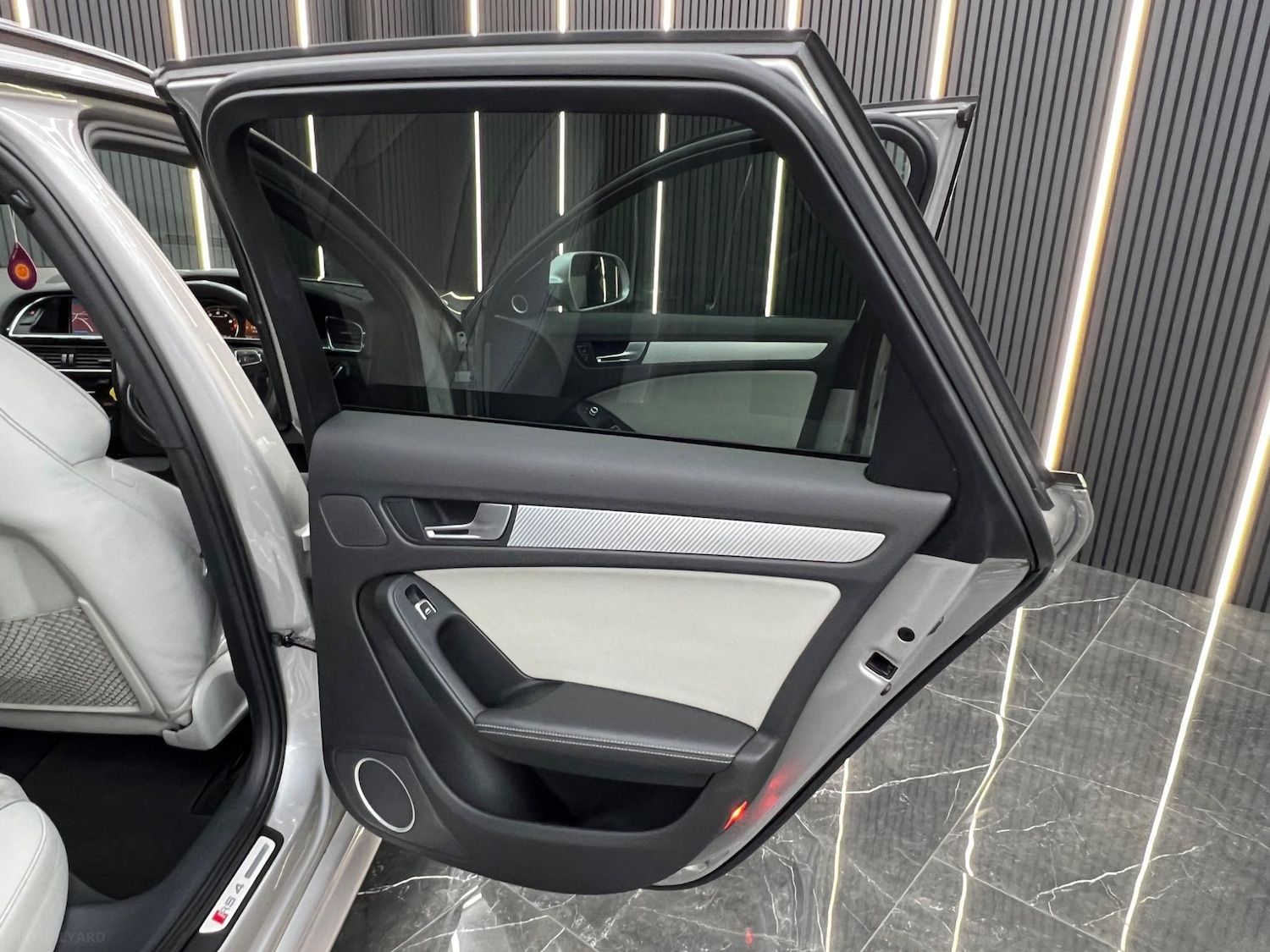 Used Audi RS4 2012 for sale - 76692922: Photo 27