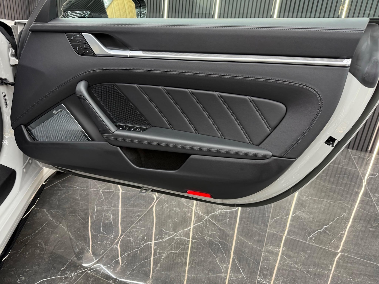 Used Porsche 911 2022 for sale - 76692916: Photo 18