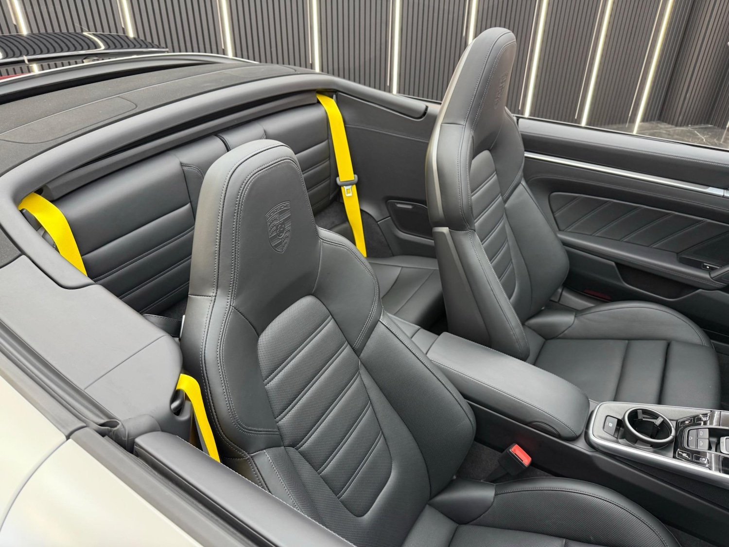 Used Porsche 911 2022 for sale - 76692916: Photo 8