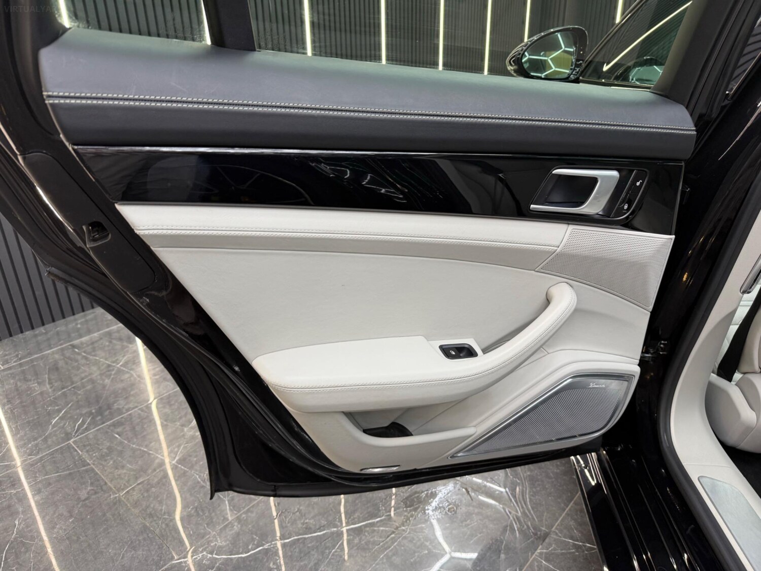 Used Porsche Panamera for sale - 78107061: Photo 37