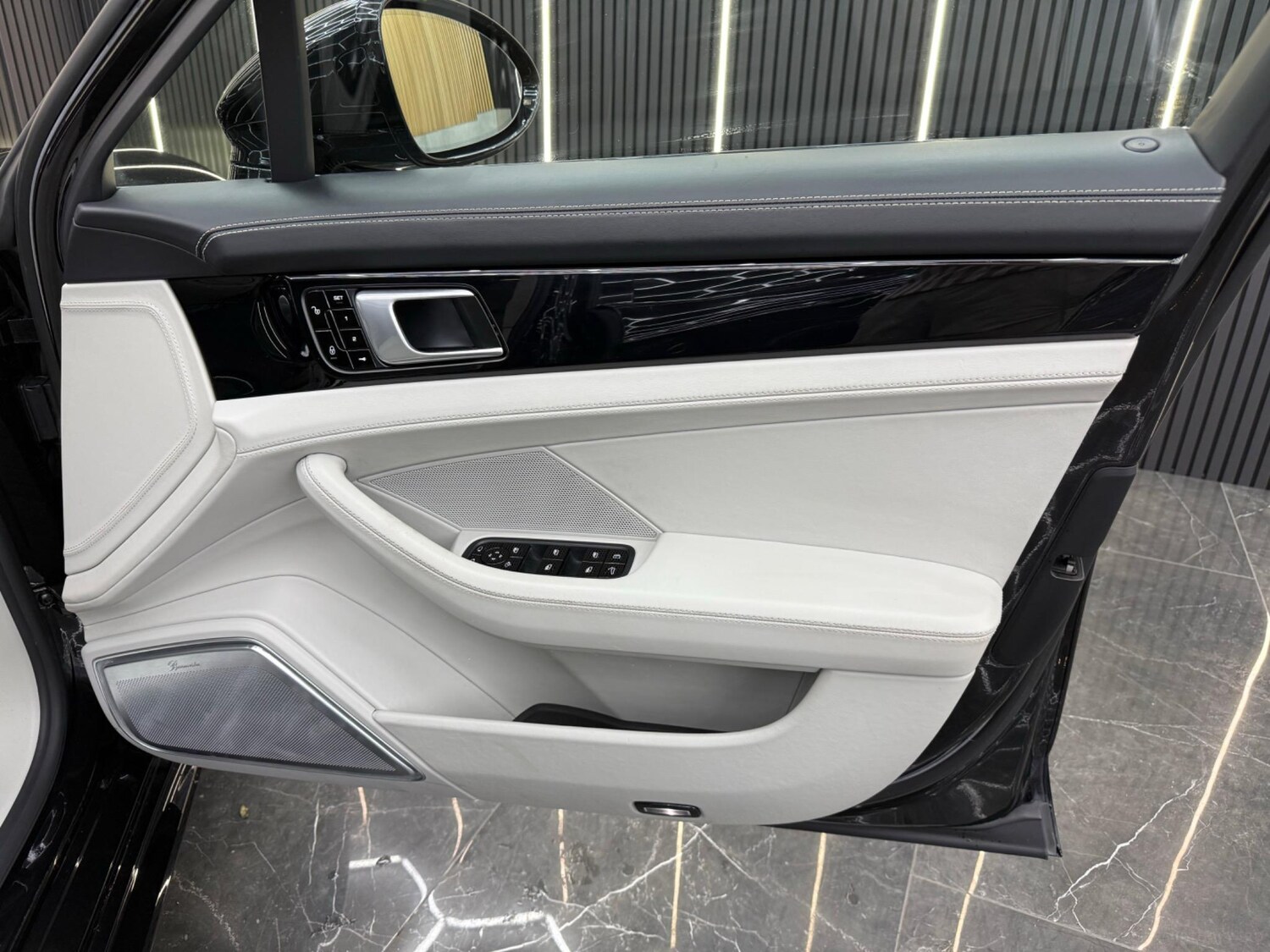 Used Porsche Panamera for sale - 78107061: Photo 40