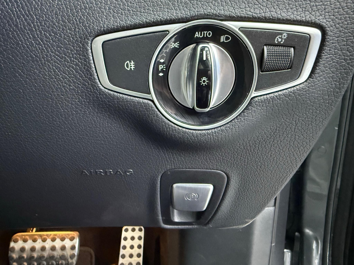 Used Mercedes-Benz E Class 2020 for sale - 76692932: Photo 32