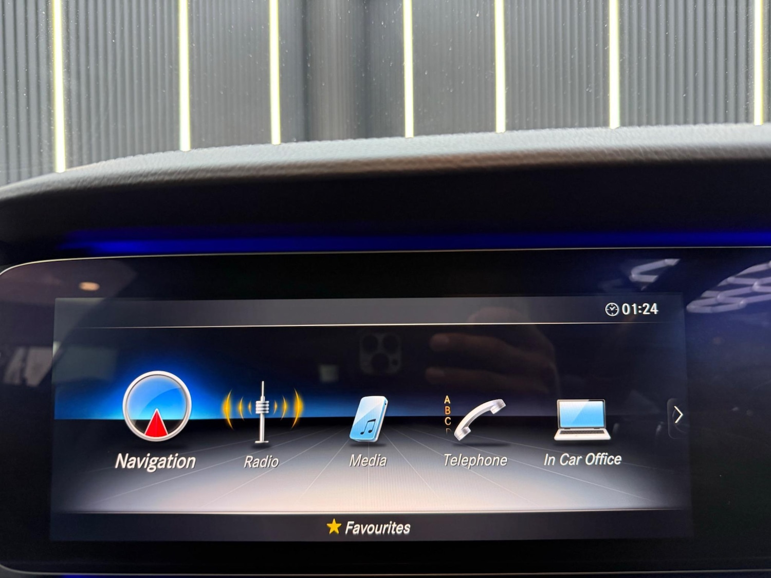 Used Mercedes-Benz E Class 2019 for sale - 76692933: Photo 10