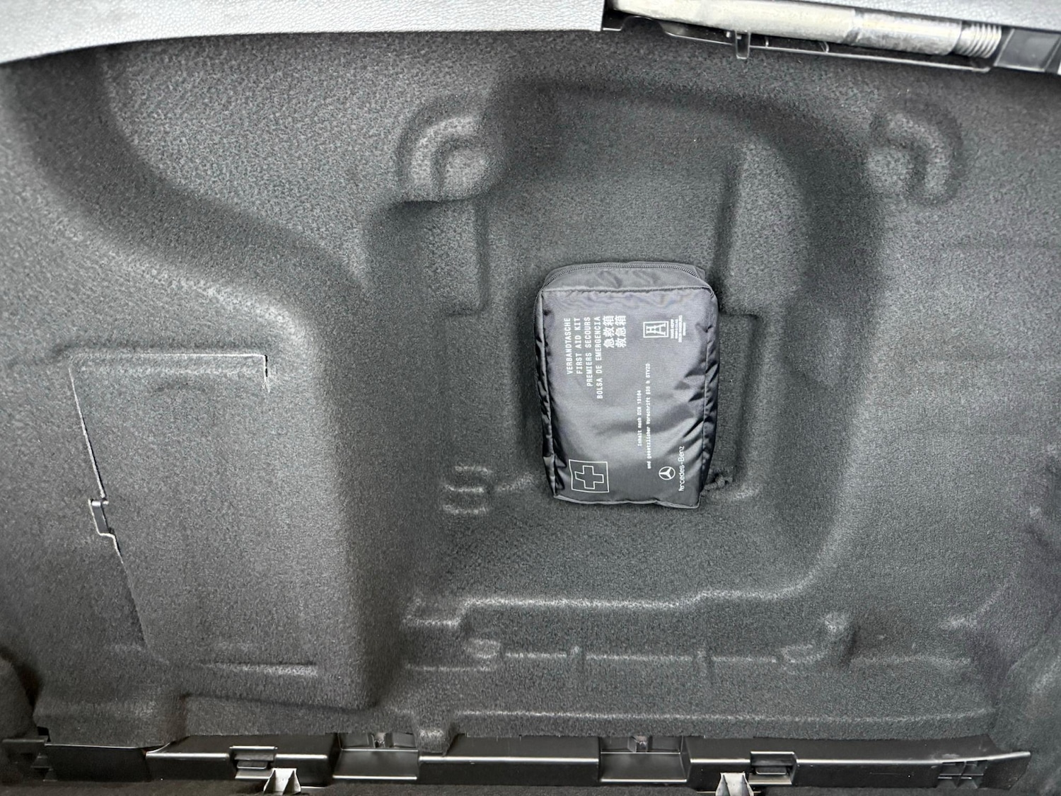 Used Mercedes-Benz E Class 2019 for sale - 76692933: Photo 47