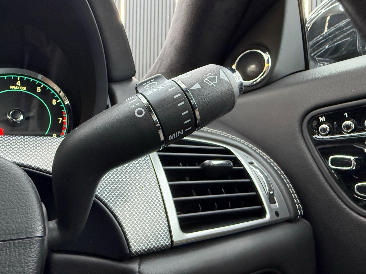 Used Jaguar XK 2014 for sale - 76692928: Photo 11