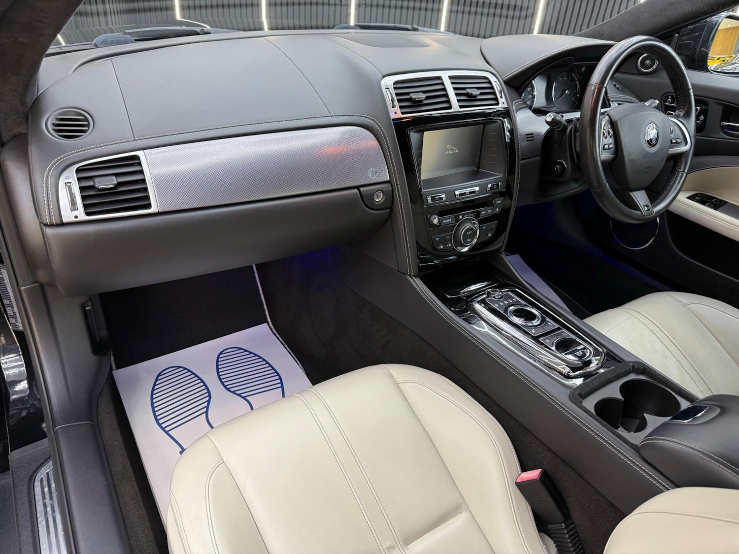 Used Jaguar XK 2014 for sale - 76692928: Photo 13