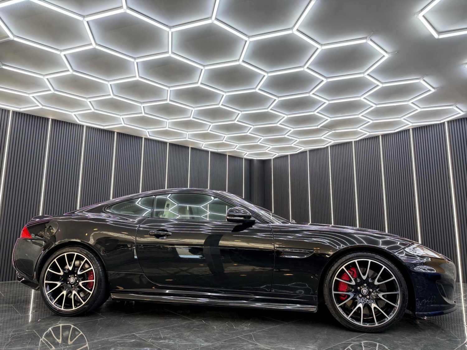 Used Jaguar XK 2014 for sale - 76692928: Photo 2