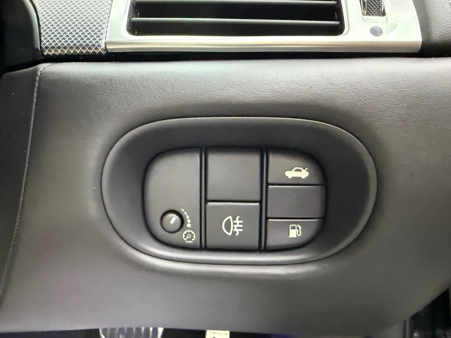 Used Jaguar XK 2014 for sale - 76692928: Photo 29