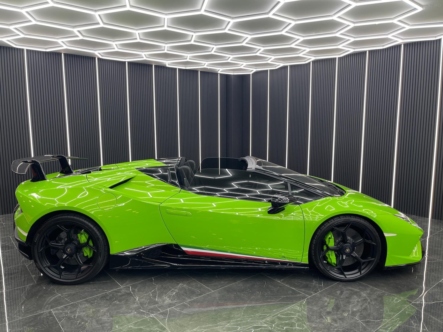 Used Lamborghini Huracan 2019 for sale - 76957078: Photo 12